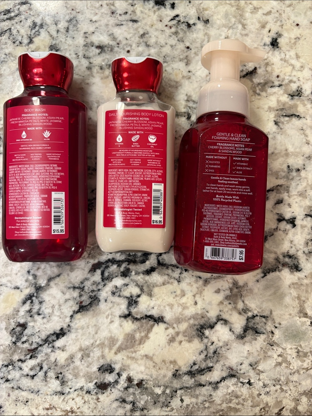Bath & Body Works Japanese Cherry Blossom Red & White Bath Set - Picture 3 of 6
